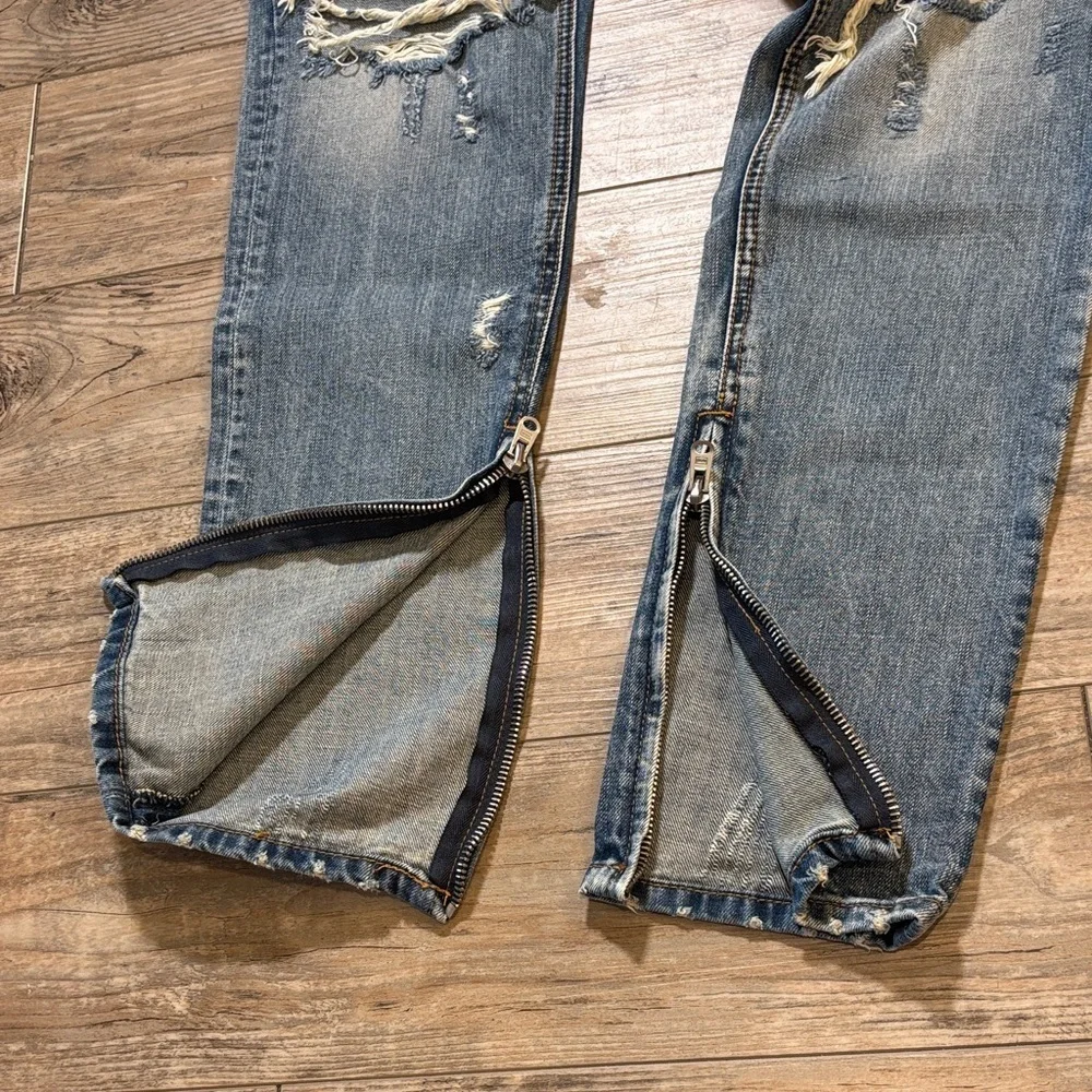 MNML Distressed Blue Jeans for Men Size 34 100% Cotton